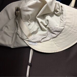 Sunday Cream Bucket Hat